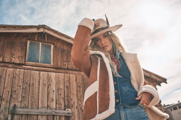 Wrangler Signs Multi-Year Deal with Country Music Star Lainey Wilson