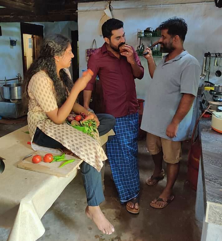 Nimisha Sajayan, Suraj Venjaramoodu and Jeo Baby on the sets of <i>The Great Indian Kitchen.</i>