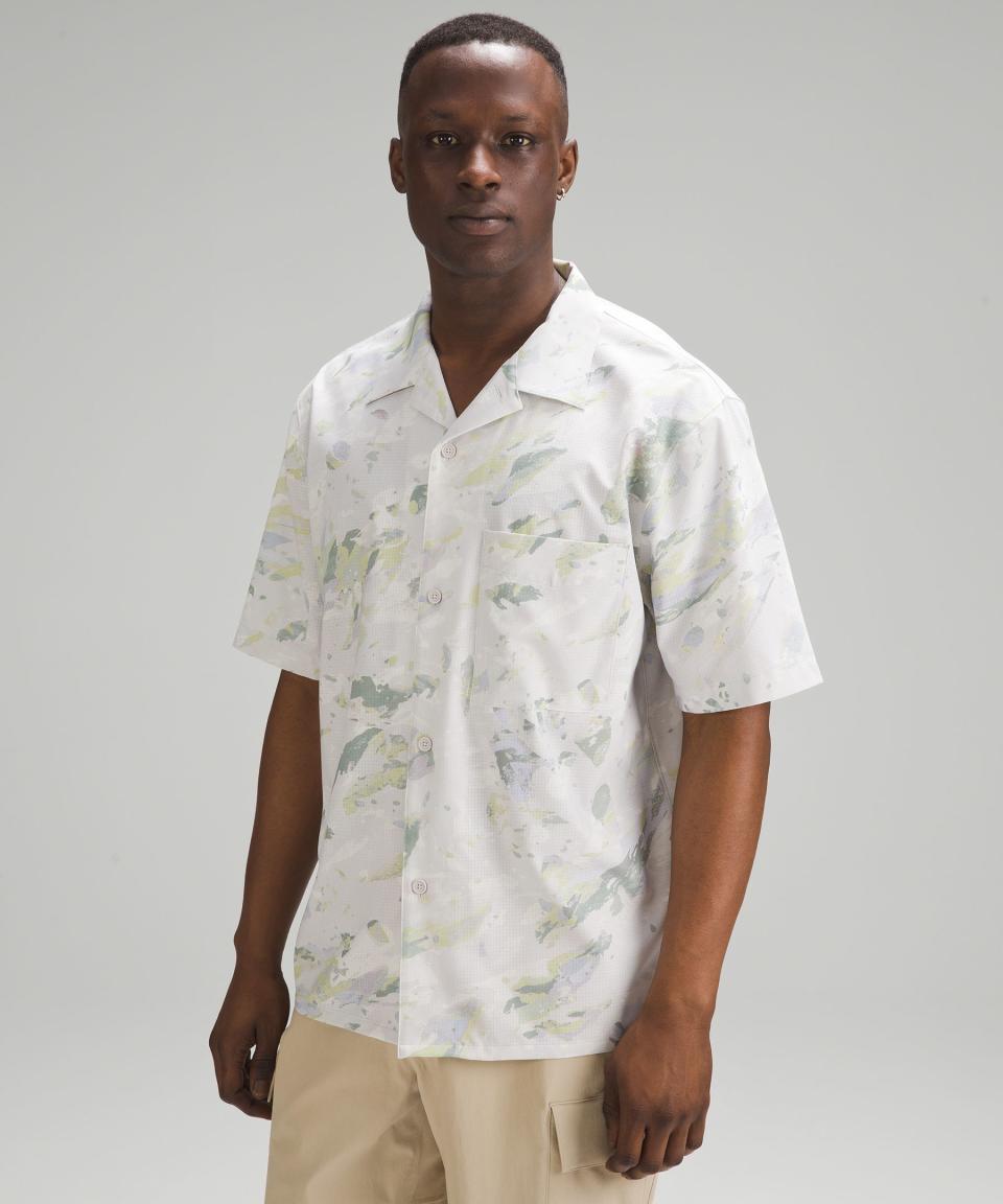 <p><a href="https://go.redirectingat.com?id=74968X1596630&url=https%3A%2F%2Fshop.lululemon.com%2Fp%2Fmens-button-down-shirts%2FAiring-Easy-Camp-Collar-SS-Woven-MD%2F_%2Fprod11450193&sref=https%3A%2F%2Fwww.esquire.com%2Fstyle%2Fmens-fashion%2Fg43966219%2Flululemon-memorial-day-sale-2023%2F" rel="nofollow noopener" target="_blank" data-ylk="slk:Shop Now;elm:context_link;itc:0;sec:content-canvas" class="link ">Shop Now</a></p><p>Airing Easy Camp Collar Shirt</p><p>$64.00</p><p>lululemon.com</p><span class="copyright">Lululemon</span>