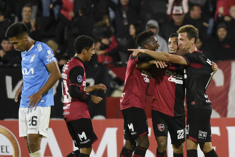 Newell's le ganó a Blooming 3 a 0 en su primer partido como local en la Copa Sudamericana 2023