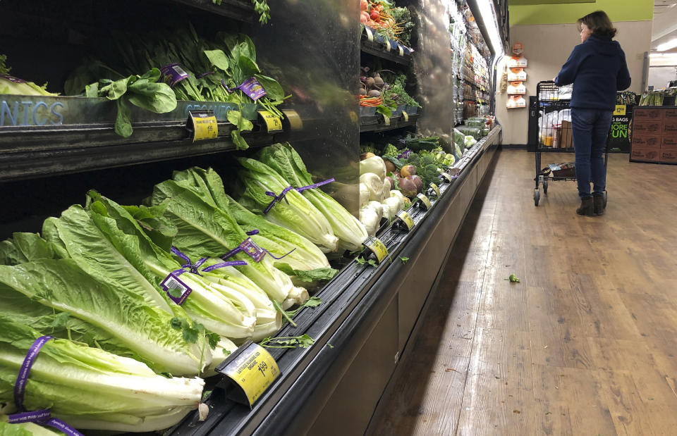 Federal health officials advised the public not to eat romaine lettuce that is from the California counties of Monterey, San Benito and Santa Barbara. If its harvesting location is not listed, do not eat it. (Photo: Associated Press)