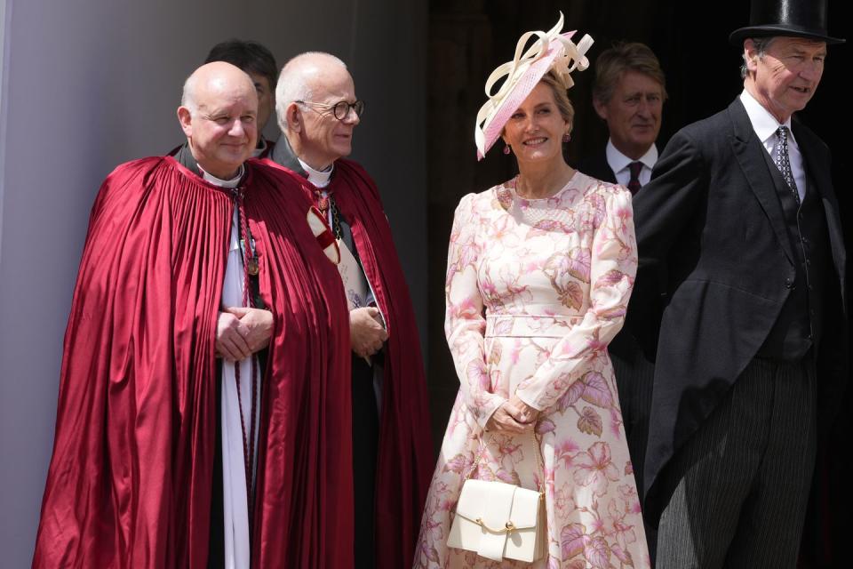 the order of the garter service at windsor castle