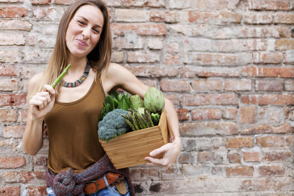 Una dieta equilibrada, que incluya vegetales, es clave de salud general. (Getty Creative)