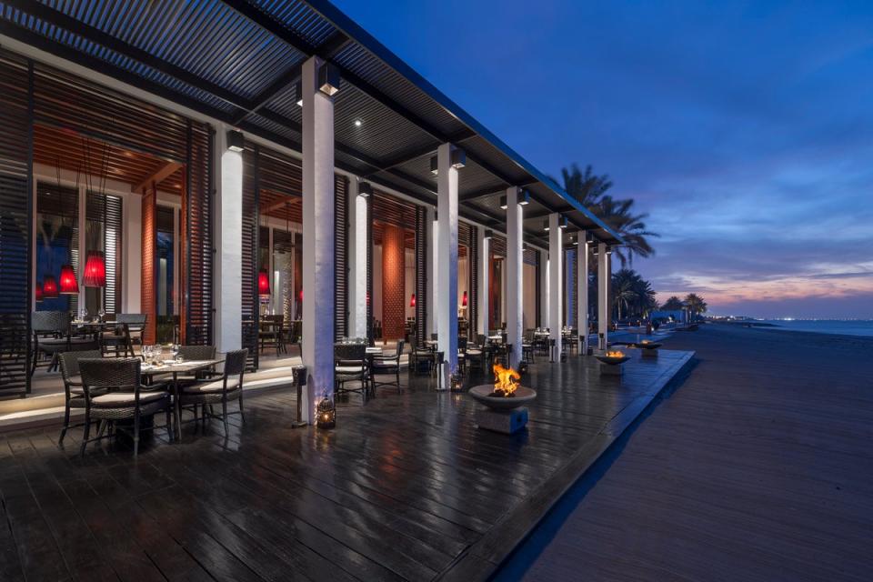 The beach restaurant in the Chedi Muscat (The Chedi Muscat)