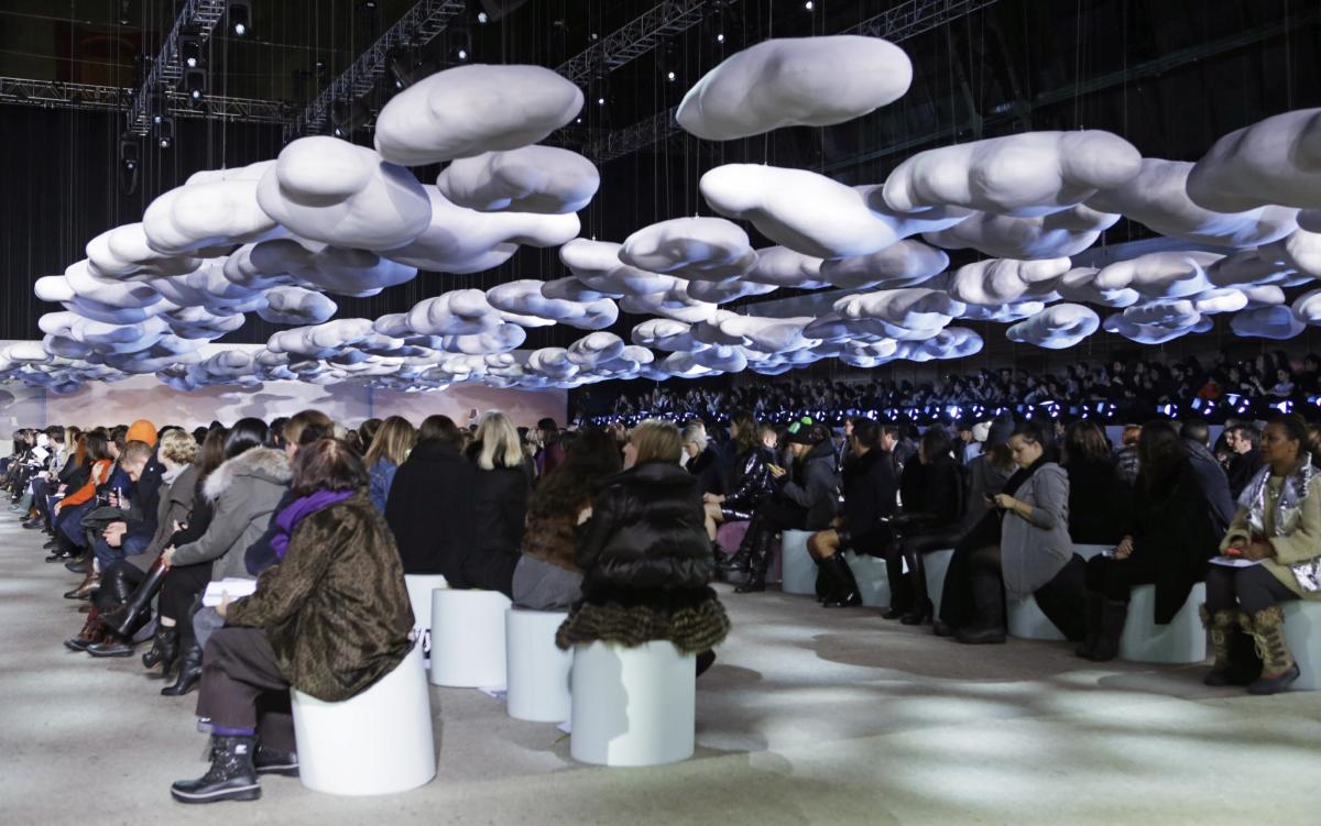 The Cloud-Filled Set of Marc Jacobs's Fall 2014 Fashion Show