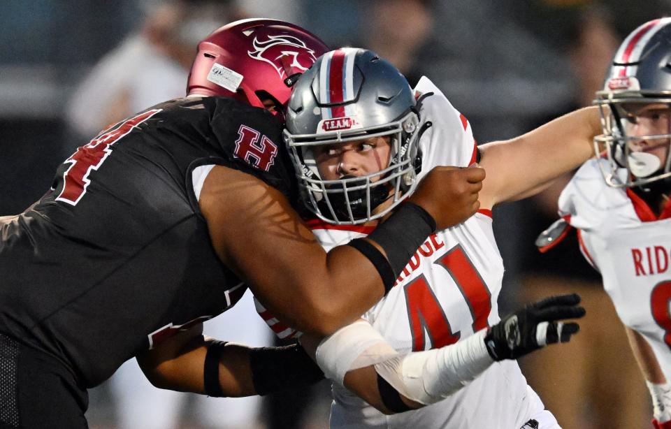 Mountain Ridge and Herriman play at Herriman on Friday, Sept. 29, 2023. | Scott G Winterton, Deseret News