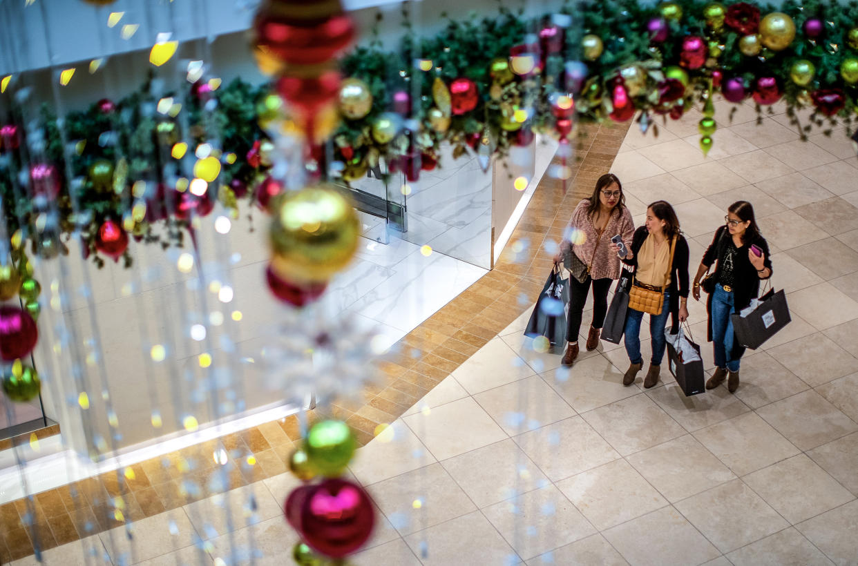 Black Friday shoppers in South Coast Plaza on Nov. 25, 2022 in Costa Mesa, Calif. (Gina Ferazzi / Los Angeles Times via Getty Images)