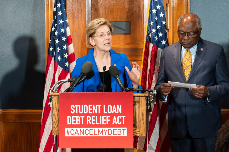 WASHINGTON, DC, UNITED STATES - 2019/07/23: U.S. Senator Elizabeth Warren (D-MA) speaks at a press conference during the introduction of a bill to cancel students loan debt held at the Capitol in Washington, DC. (Photo by Michael Brochstein/SOPA Images/LightRocket via Getty Images)