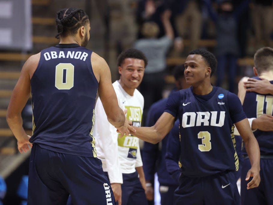 Kevin Obanor #0 and Max Abmas #3 of the Oral Roberts Golden Eagles