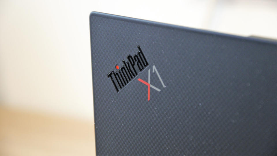 Lenovo_ThinkPad X1 Carbon Gen 10