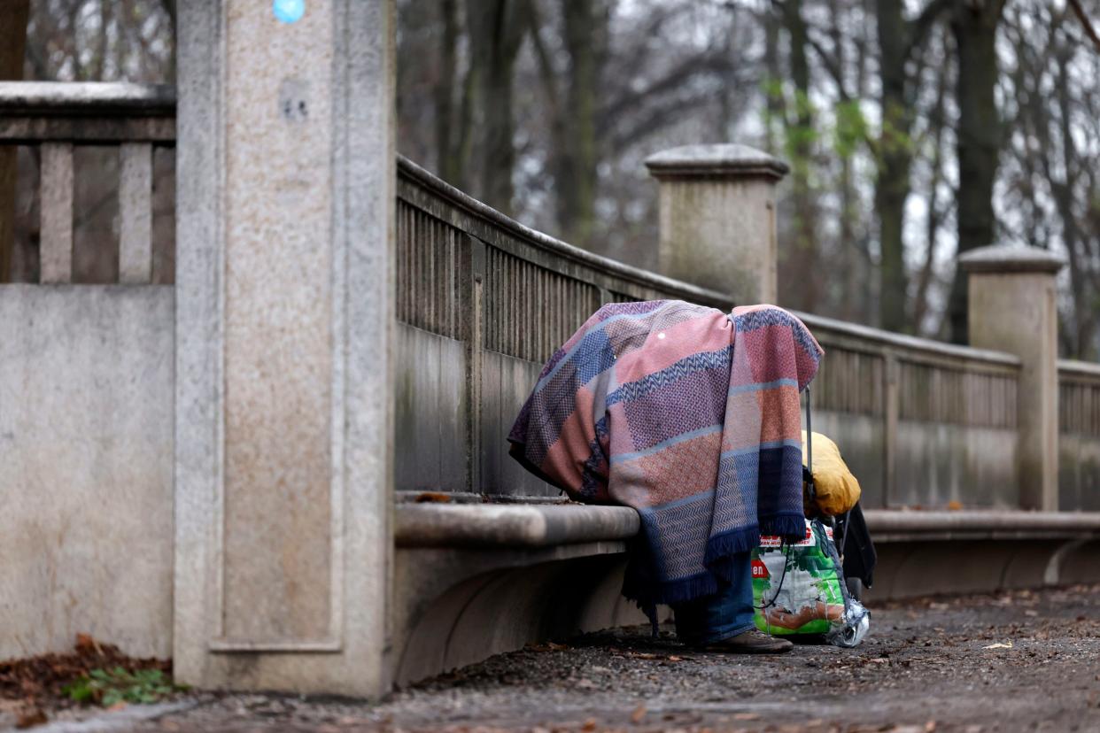 Solche Bilder will der Staat vermeiden, weshalb er zusätzlich zu verschiedenen Hilfen auch Härtefallfonds eingerichtet hat - Copyright: picture alliance / Geisler-Fotopress | Christoph Hardt/Geisler-Fotopres