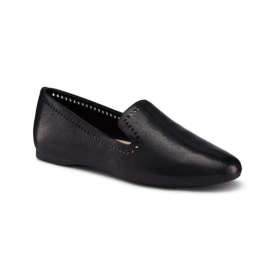 <p><a href="https://go.redirectingat.com?id=74968X1596630&url=https%3A%2F%2Fbirdies.com%2Fproducts%2Fwomens-flats-starling-black-leather-laser-cut&sref=https%3A%2F%2Fwww.redbookmag.com%2Flove-sex%2Frelationships%2Fg46587476%2Ftc-valentine-gift-guide%2F" rel="nofollow noopener" target="_blank" data-ylk="slk:Shop Now;elm:context_link;itc:0;sec:content-canvas" class="link ">Shop Now</a></p><p>The Starling</p><p>birdies.com</p><p>$150.00</p>