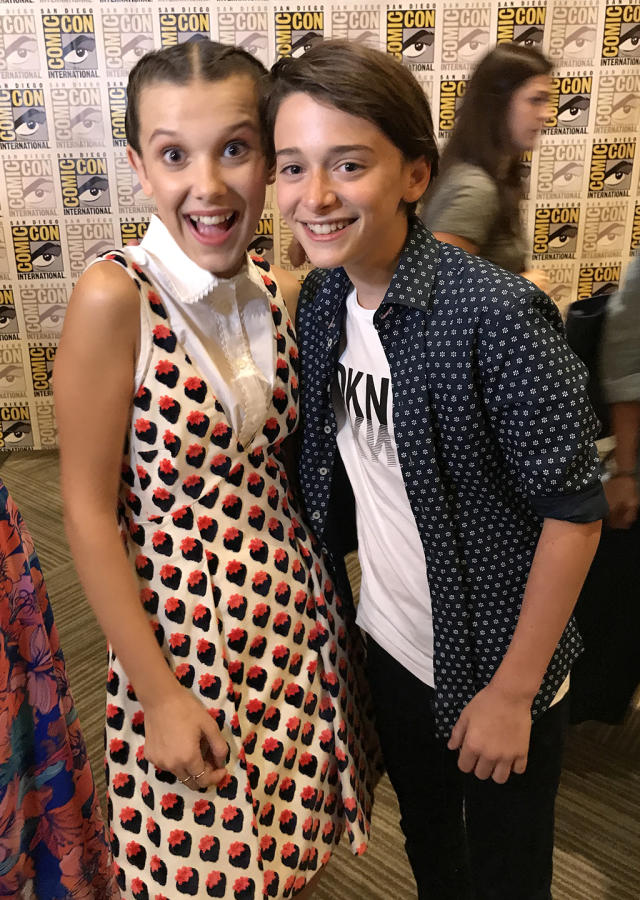 Stranger Things' Barb and Nancy Dish on '80s Costumes