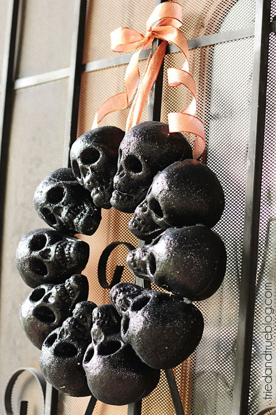 diy halloween wreath skull