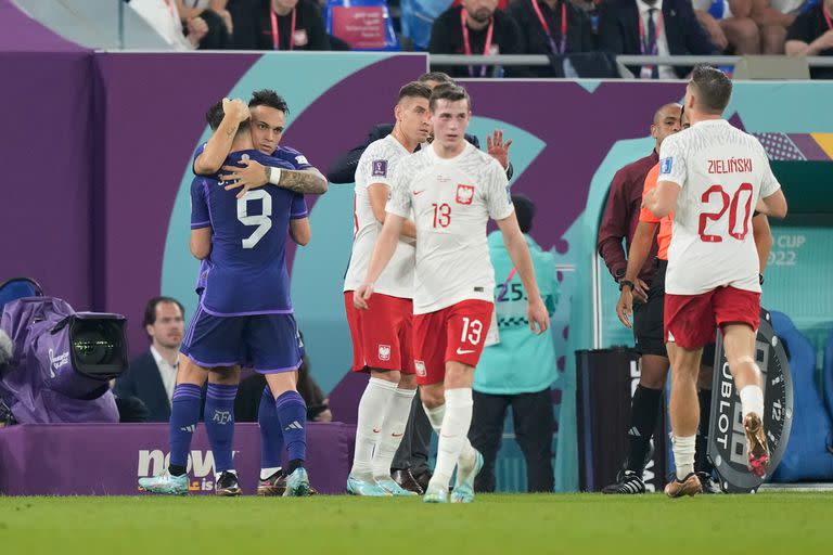 Argentina vs. Polonia y el festejo luego del gol de Julián Álvarez
