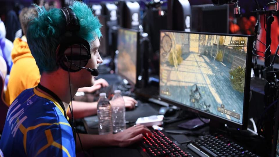 Tyler “Ninja” Blevins plays “Call of Duty: Black Ops 4” during the Doritos Bowl 2018 at TwitchCon 2018. (Robert Reiners/Getty Images)