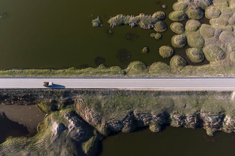 The Wider Image: A father and son's Ice Age plot to slow Siberian thaw