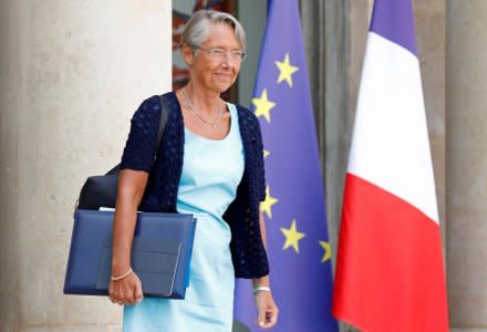 FILE PHOTO: French Transport Minister Elisabeth Borne leaves after the first cabinet meeting after the summer break, at the Elysee Palace in Paris, France, August 22, 2018.  REUTERS/Charles Platiau