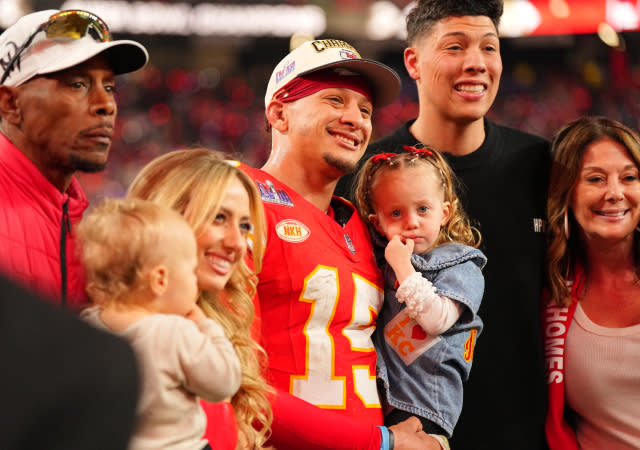 Super Bowl LVIII: Kansas City Chiefs Patrick Mahomes (15) poses with wife Brittany Mahomes, their children Patrick Bronze and Sterling Skye, his parents Pat Mahomes Sr. and Randi Martin, and his brother Jackson Mahomes following victory vs San Francisco 49ers at Allegiant Stadium. Las Vegas, NV 2/11/2024. <em>Photo by Erick W. Rasco/Sports Illustrated via Getty Images.</em>