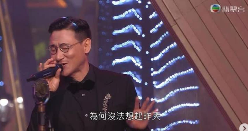 張學友睽違20年回到港姐舞台獻唱。（圖／翻攝自IG／tvbcomhk）