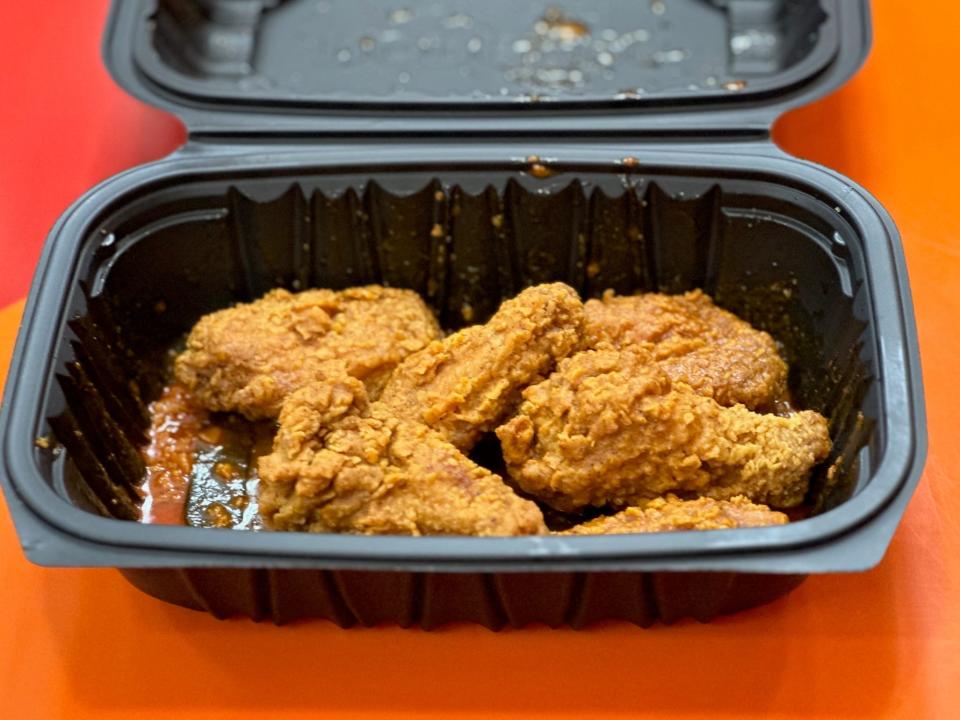 Signature Hot wings at Popeyes.