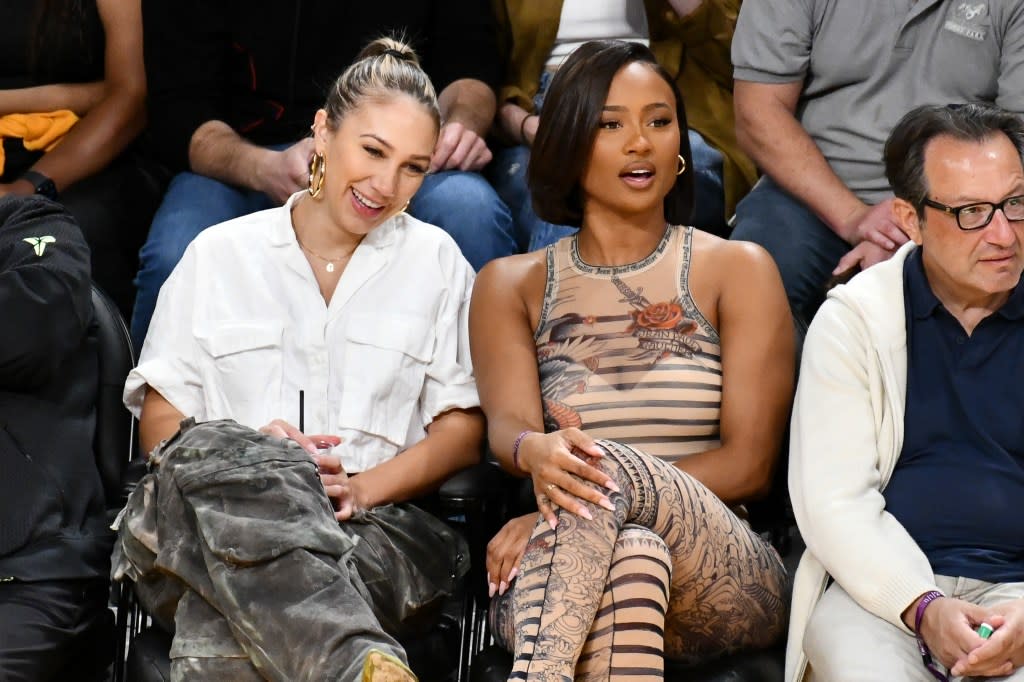 Kayla Nicole (center) attends a basketball game between the Los Angeles Lakers and the Los Angeles Clippers at Crypto.com Arena on November 01, 2023 in Los Angeles, California. (Photo by Allen Berezovsky/Getty Images)