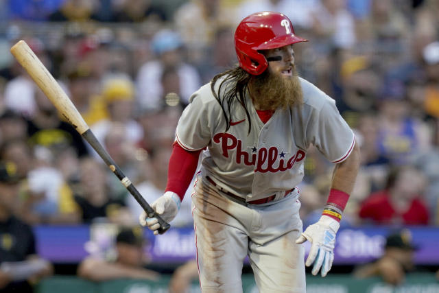 Philadelphia Phillies hold on to beat Pittsburgh Pirates