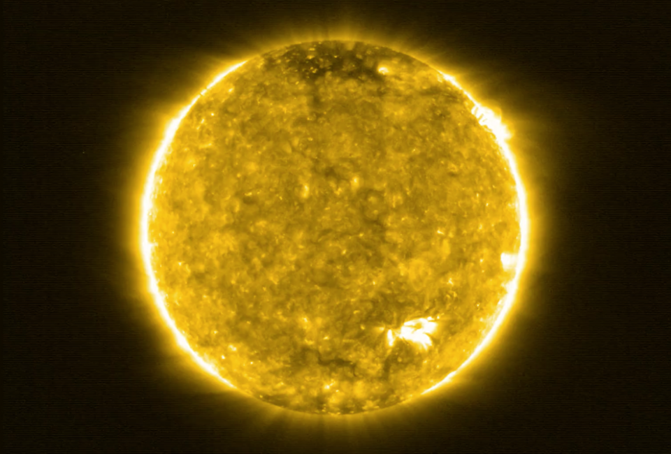 Die Aufnahme zeigt die obere Atmosphäre der Sonne. Sie wurde mit einer speziellen Kamera im ultravioletten Strahlenbereich aufgenommen. (Bild: Solar Orbiter / EUI Team / ESA & NASA; CSL, IAS, MPS, PMOD / WRC, ROB, UCL / MSSL)