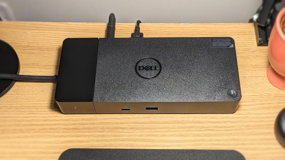 Dell Thunderbolt Dock (WD22TB4) review photographs