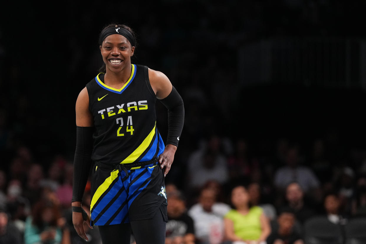 NEW YORK, NEW YORK - JUNE 11: Arike Ogunbowale #24 of the Dallas Wings reacts against the New York Liberty at the Barclays Center on June 11, 2023 in the Brooklyn borough of New York City. NOTE TO USER: User expressly acknowledges and agrees that, by downloading and or using this photograph, User is consenting to the terms and conditions of the Getty Images License Agreement. (Photo by Mitchell Leff/Getty Images)