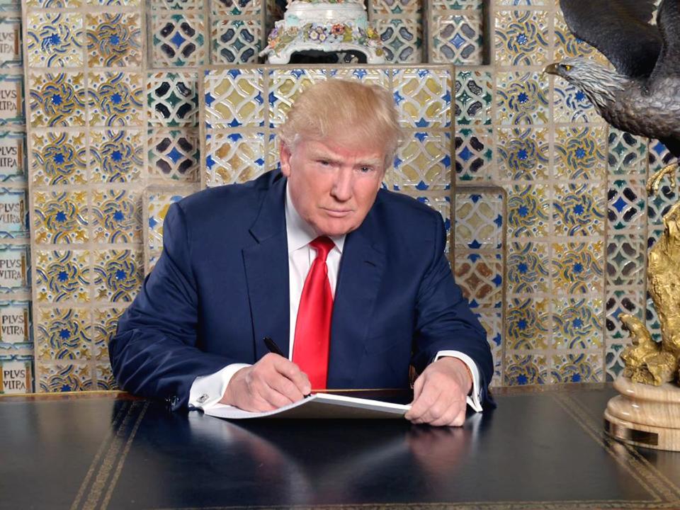 Mr Trump preparing his address to the nation (Twitter)