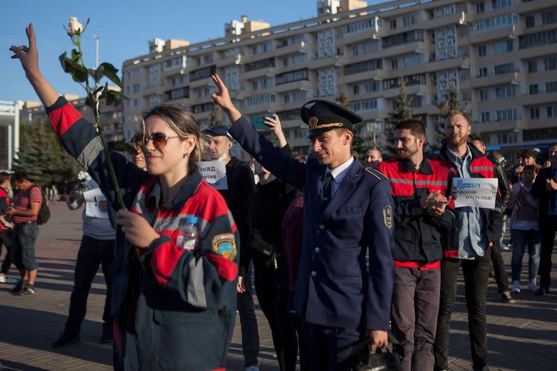 DES OUVRIERS DES USINES D'ETAT BIÉLORUSSES REJOIGNENT LES MANIFESTATIONS