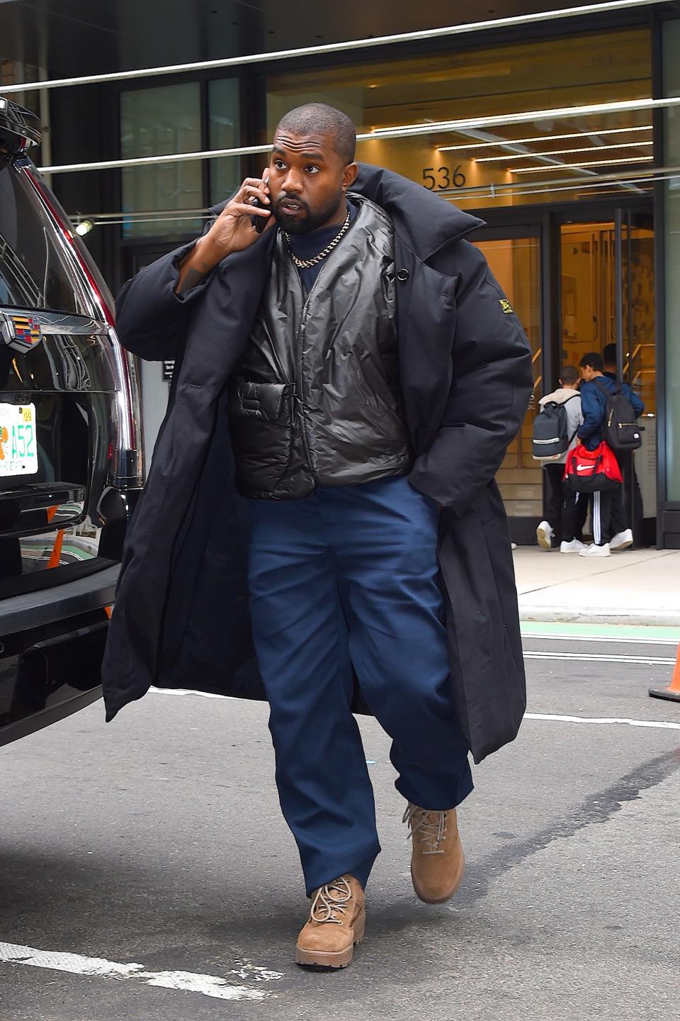 <h1 class="title">Celebrity Sightings in New York City - November 7, 2019</h1><cite class="credit">Robert Kamau</cite>