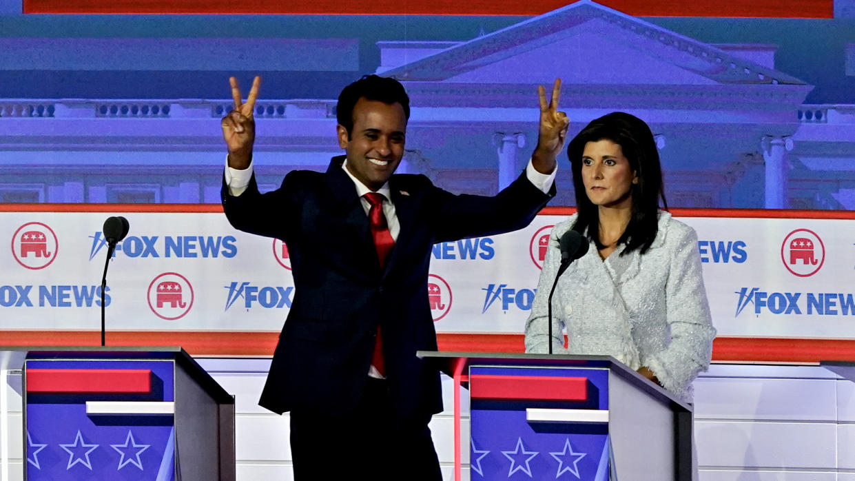 Vivek Ramaswamy, left, and Nikki Haley