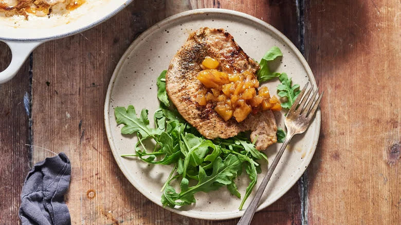 Seared pork with peach chutney