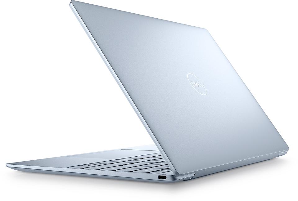 <p>Dell XPS 13 (2022)</p>
