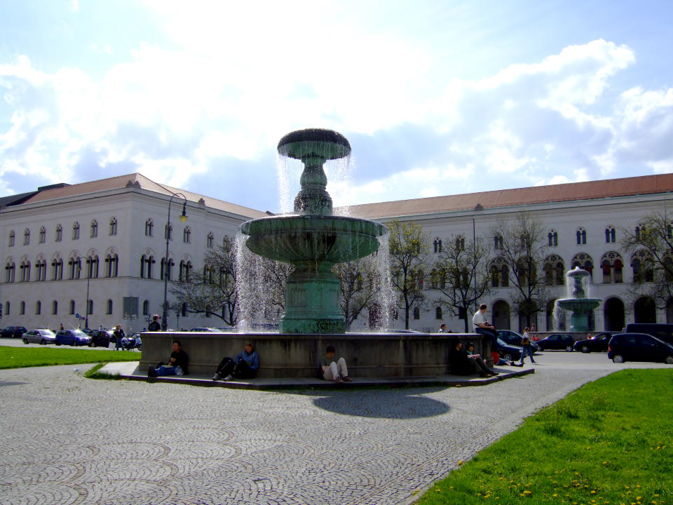 <p>Die Top 10 beginnt gleich mit einer deutschen Universität. Die Uni München erhielt in der Bewertung von 100 möglichen Punkten gute 73,8. Damit ist die bayerische Universität die beste Uni Deutschlands und auf dem 40. Rang der Weltrangliste. (Foto: ddp) </p>