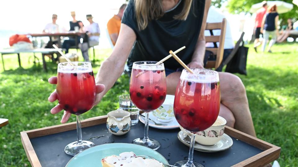 Alkoholfreie Alternativen zu Bier, Wein und Spirituosen werden beliebter.