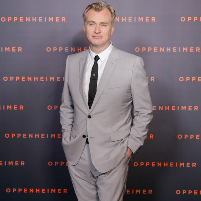 Christopher Nolan admite que sería un privilegio increíble dirigir la película 007, pero solo si él puede elegir a James Bond credit:Bang Showbiz
