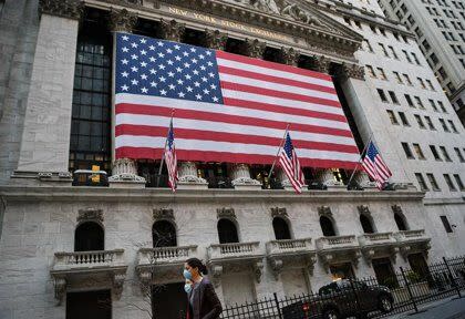El Dow Jones lidera el rebote de Wall Street, a pesar de las caídas de Apple