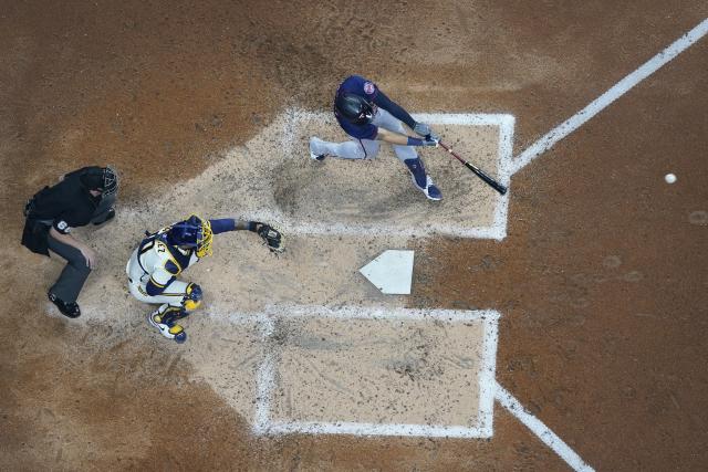 Luis Urías hits walk-off sac fly, Brewers nip Twins 7-6