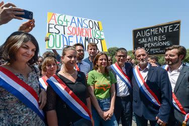 Aurelie Trouve, Matilde Panot, Arthur Delaporte, Yannick Jadot, Marine Tondelier et Olivier Faure, Nupes étaient à Paris pour la quatorzième journée de manifestation intersyndicale contre la réforme des retraites.