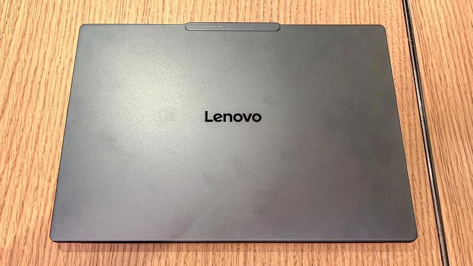 Lenovo Yoga Slim 7x