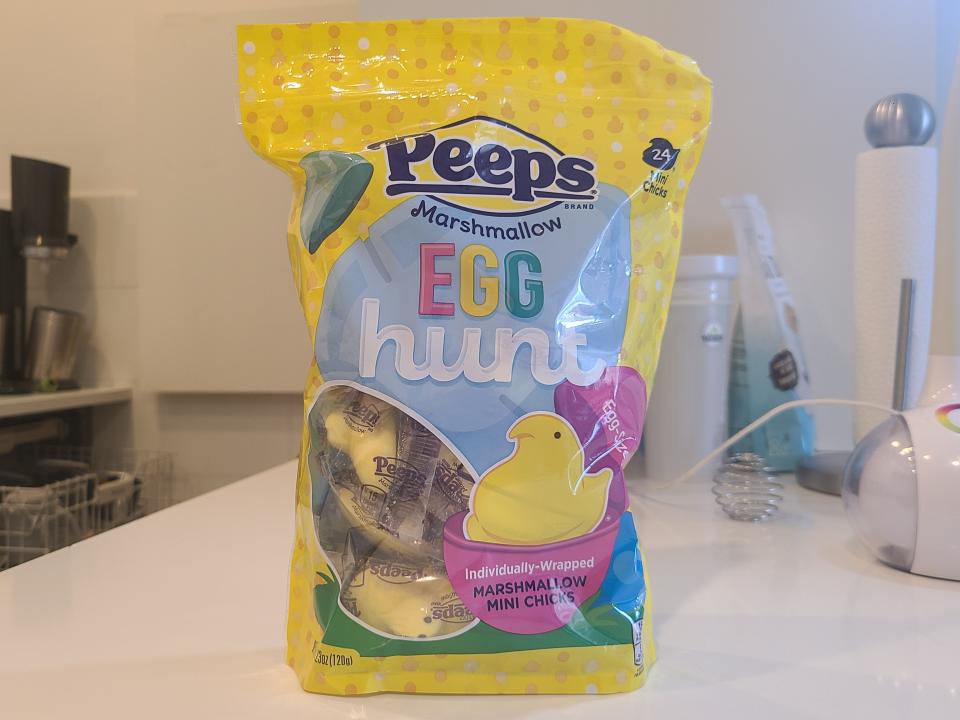 egg hunt peeps