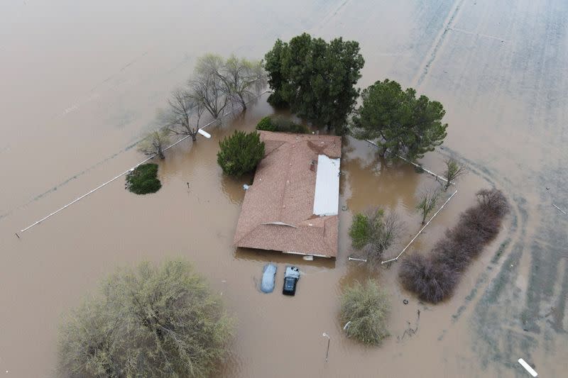 Late Spring weather systems affect both U.S. coasts