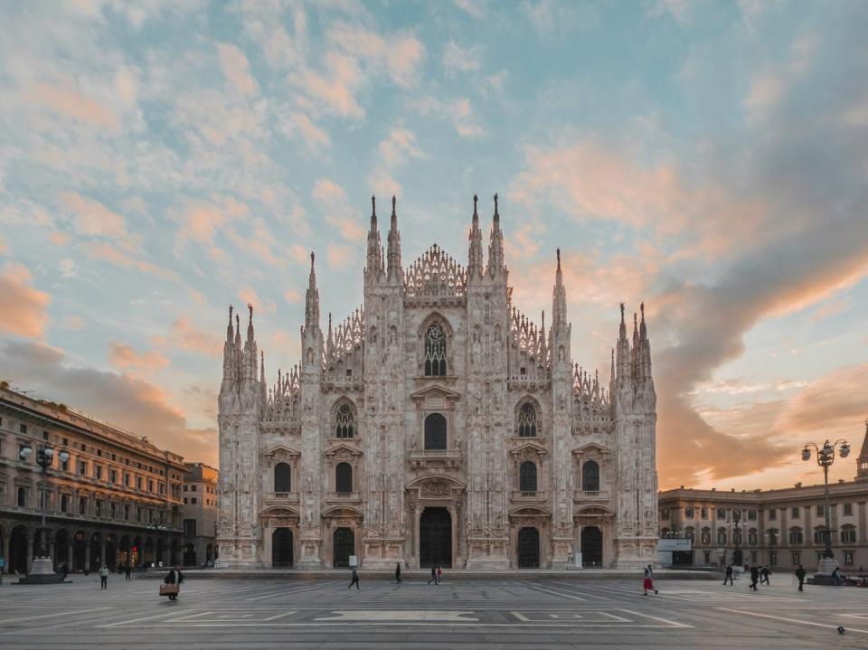 Milan is closer than you think by train (Ouael Ben Salah / Unsplash)