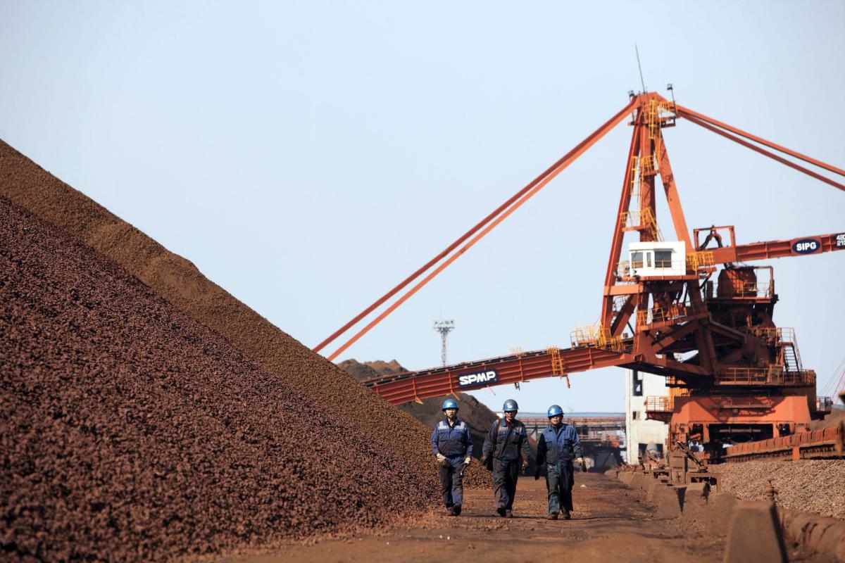 China’s New Iron Ore Buyer Sets Off Biggest Shakeup in Years