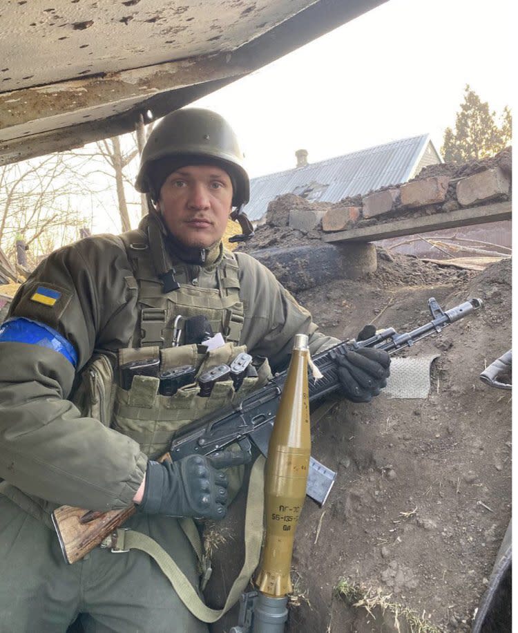 自戰爭爆發起即從軍的烏克蘭踢拳運動員梅里諾夫（Vitaliy Merino），於上月不幸戰死。&nbsp;&nbsp;&nbsp;圖：翻攝自「Visegrad 24」推特