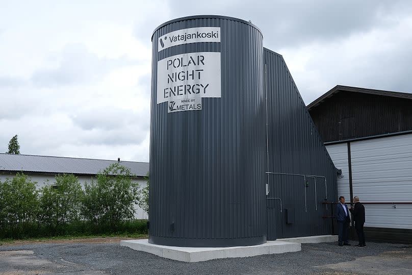 La arena del interior del silo de la central eléctrica de Vatajankoski, en Kankaanpää, puede almacenar calor a unos 500C durante varios meses.