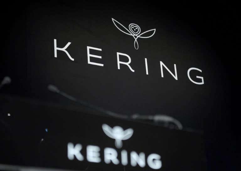 Le groupe de luxe Kering tient jeudi son assemblée générale après avoir accumulé les mauvaises nouvelles, entre chute des ventes et perte de rentabilité opérationnelle (ERIC PIERMONT)